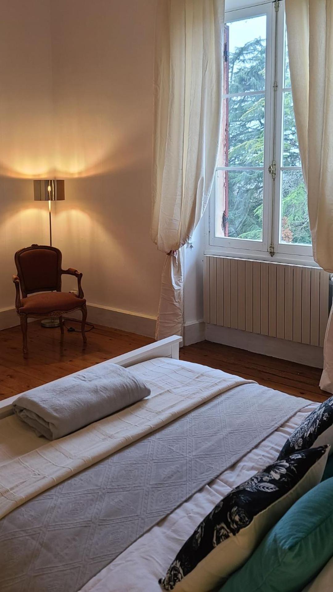 Le Manoir Du Moulin De Madame Bed & Breakfast Villeneuve-sur-Lot Phòng bức ảnh