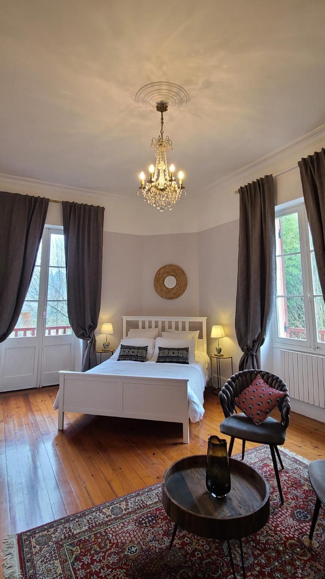 Le Manoir Du Moulin De Madame Bed & Breakfast Villeneuve-sur-Lot Phòng bức ảnh